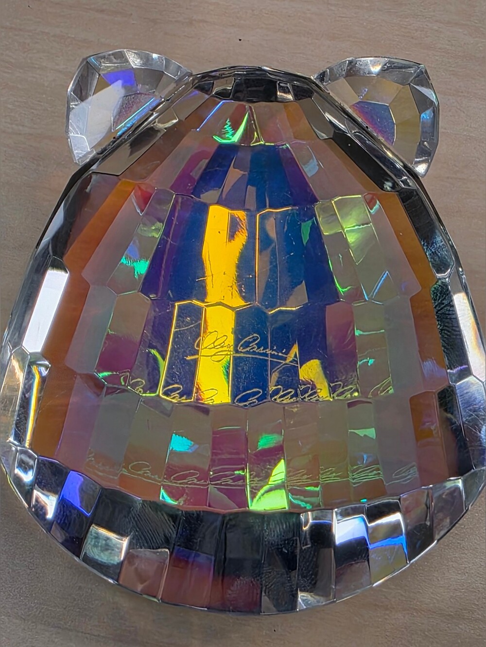 Oleg Cassinio Crystal Sea Shell Paperweight Iridescent